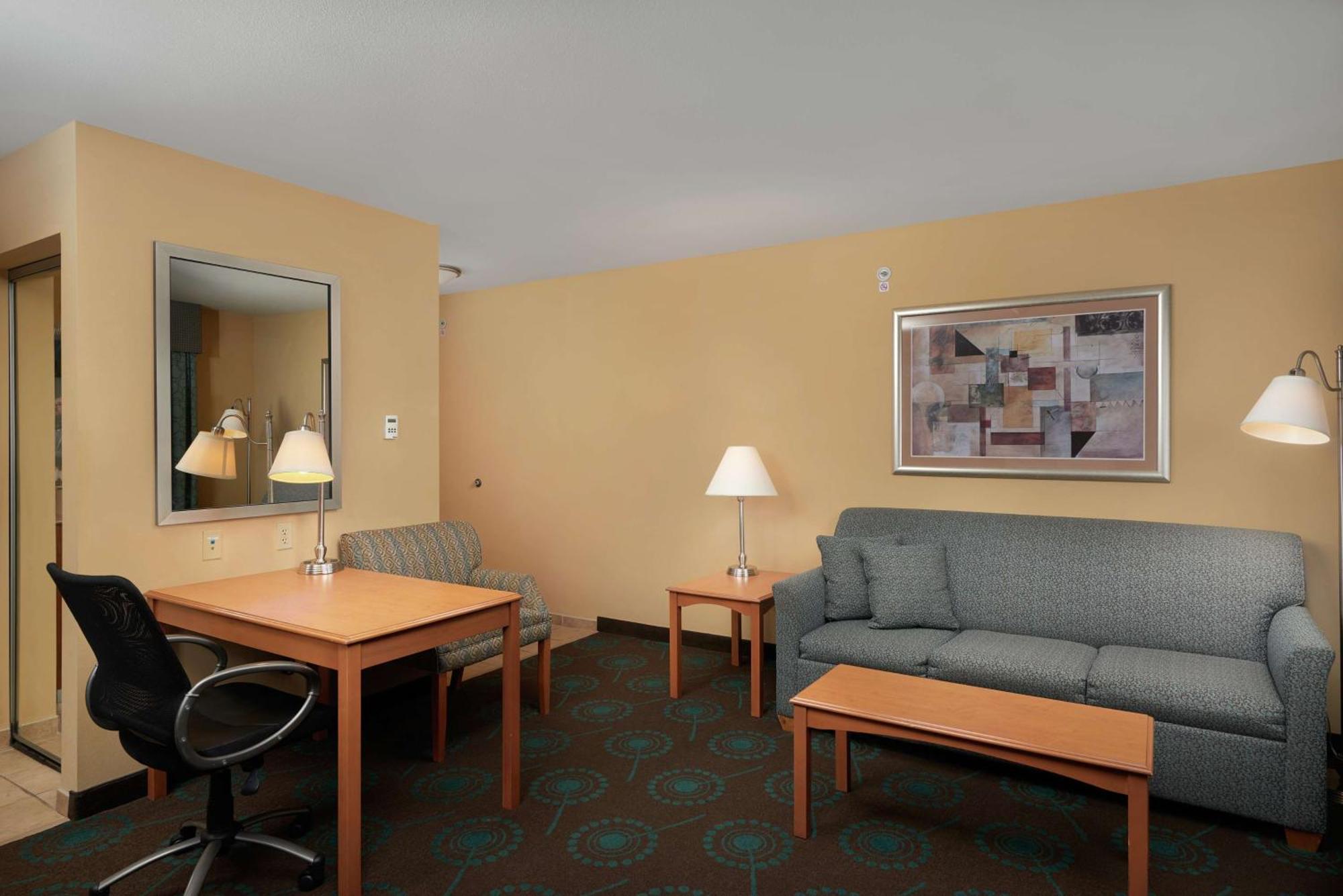 נורת' קנטון Hampton Inn & Suites Canton מראה חיצוני תמונה
